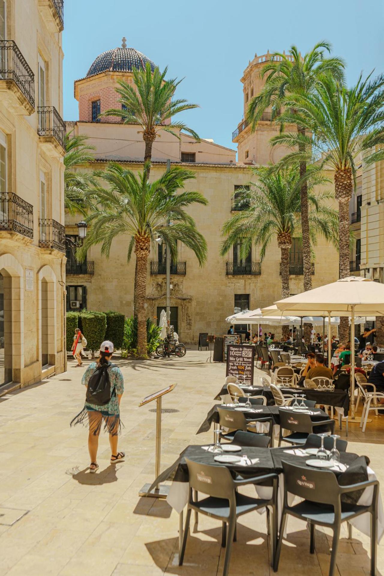 Refined And Practical Studio In Historic Center Of Alicante Zewnętrze zdjęcie