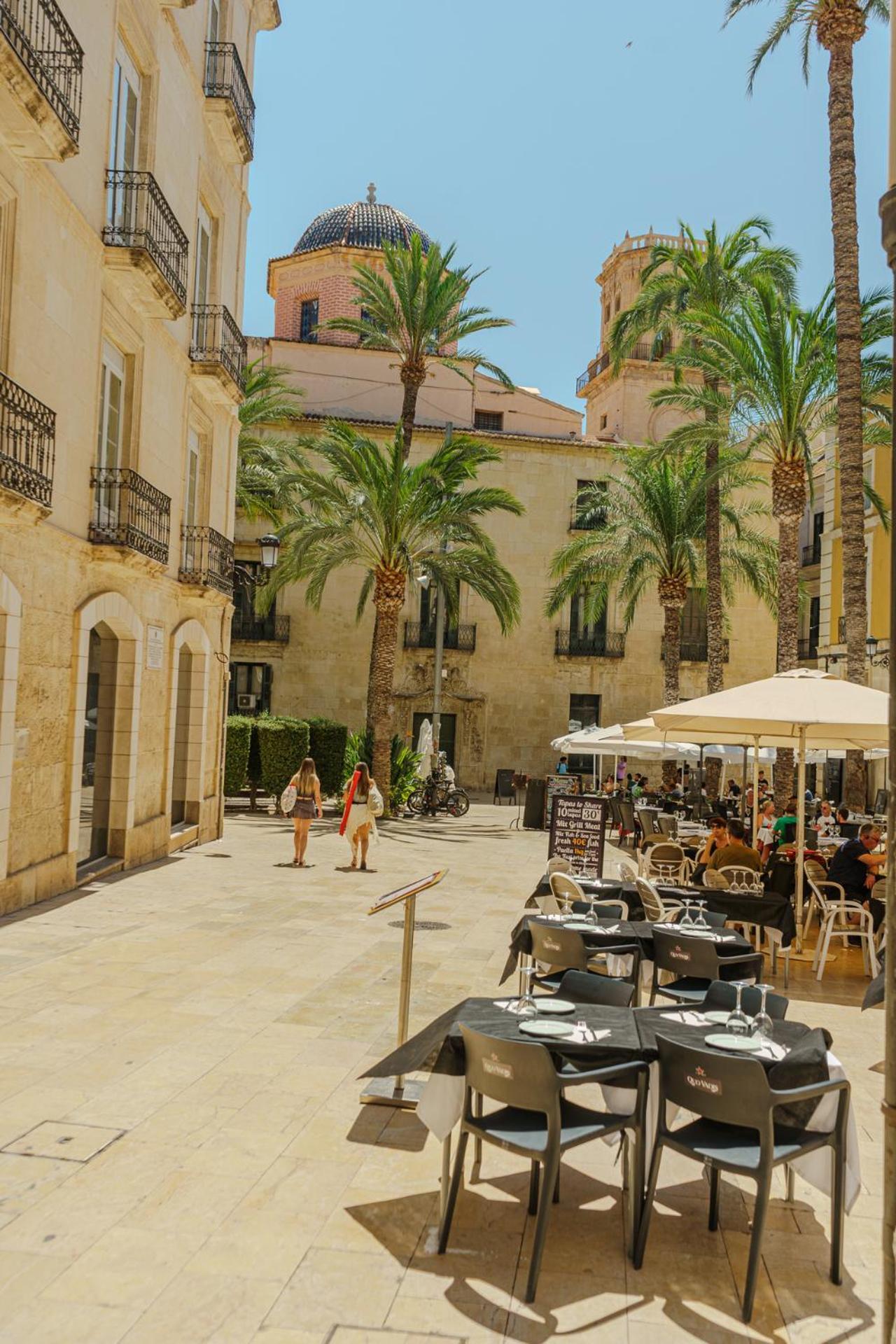 Refined And Practical Studio In Historic Center Of Alicante Zewnętrze zdjęcie